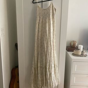 Romantic maxi dress by Urban Outfitters